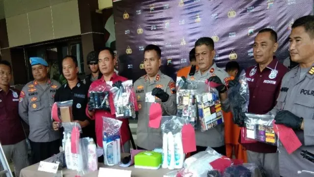 Polres Batang Bongkar Kasus Pembobolan 3 Toko, Pelakunya Spesialis! - GenPI.co JATENG
