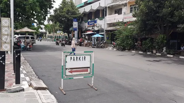 Kabar Baik! Jalan Rusak di Alun-Alun Masjid Semarang Sudah Diperbaiki - GenPI.co JATENG