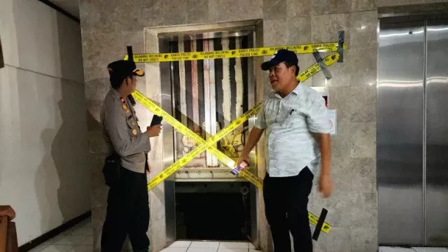 Teknisi Tewas di Terjepit Lift di Kantor Gubernur Jawa Tengah, Ada Unsur Kelalaian - GenPI.co JATENG
