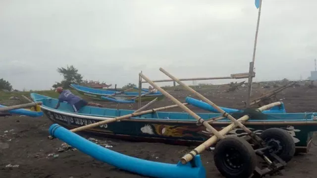 Asyik! Musim Angin Timuran, Nelayan di Cilacap Segera Panen Ikan - GenPI.co JATENG