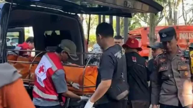 Heboh! Ditemukan Mayat Tanpa Identitas dengan Luka Tusuk di Kota Semarang - GenPI.co JATENG