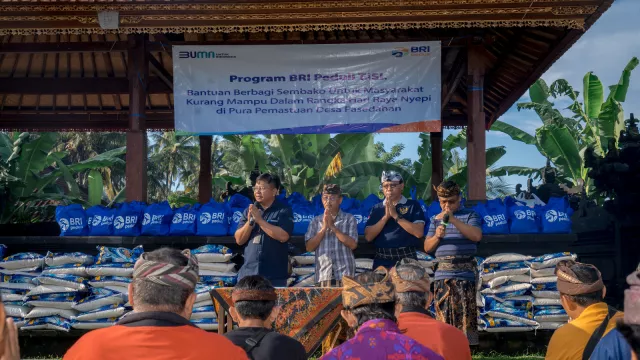 BRI Peduli Bagikan Bantuan Sembako di Bali saat Hari Raya Nyepi - GenPI.co JATENG
