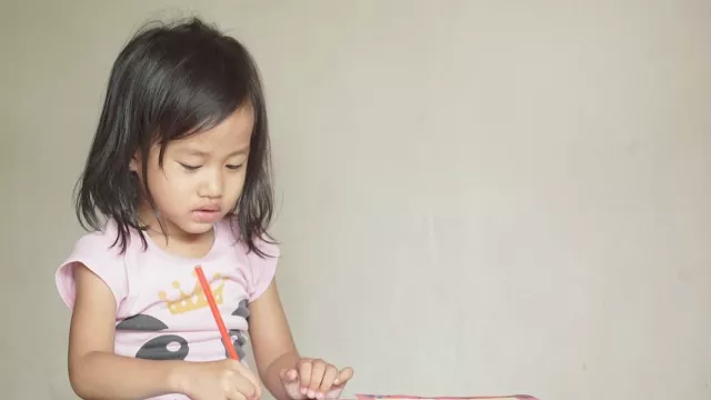 Kurang Perhatian Orang Tua Picu Depresi Anak, Ini Solusinya - GenPI.co JATENG