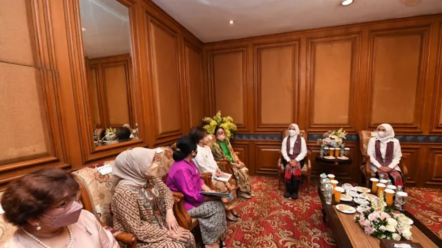 Iriana Jokowi ke Solo Tidak Bahas Pernikahan Kaesang, Ini Rencananya - GenPI.co JATENG