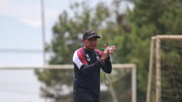Menohok! Pelatih Madura United Sindir PSSI Soal Kompetisi - GenPI.co JATIM