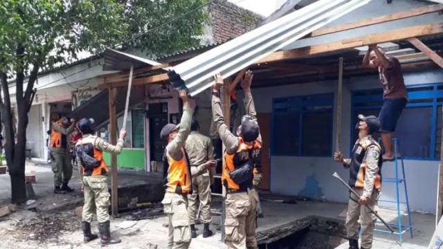Puluhan Bangunan Ditertibkan Banjir Hilang - GenPI.co JATIM