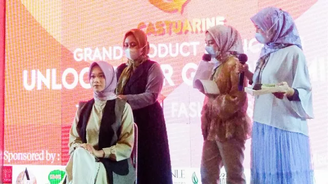 Hijab Motif Kehidupan Mulai Diminati - GenPI.co JATIM