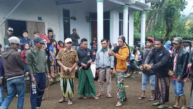 Gasing di Desa Sombo Lumajang Lestari Tak Tergerus Zaman - GenPI.co JATIM