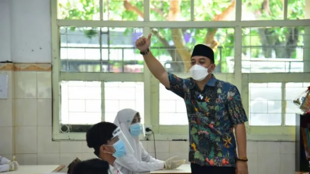 SMP di Surabaya Siap Jalankan PTM, Kapan? - GenPI.co JATIM