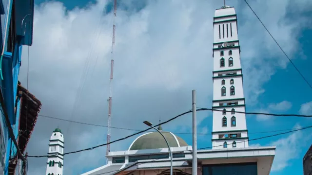 3 Lokasi Masjid Bersejarah di Surabaya Cocok Buat Ngabuburit - GenPI.co JATIM