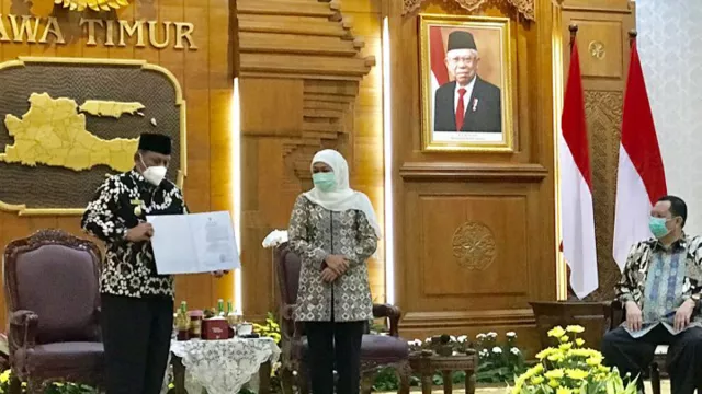 Bupati Ngajuk Kena OTT, Khofifah Beri PR Besar ke Marhaen - GenPI.co JATIM