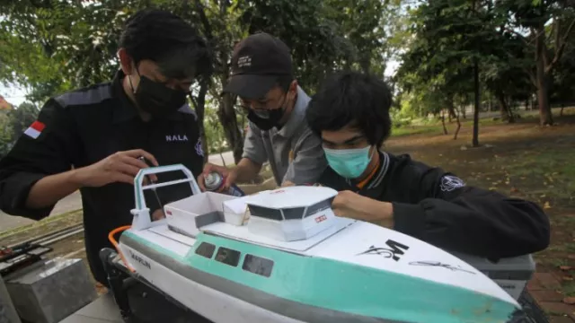 Keren! Kapal Marlin Buatan Mahasiswa ITS Sabet Juara 1 - GenPI.co JATIM