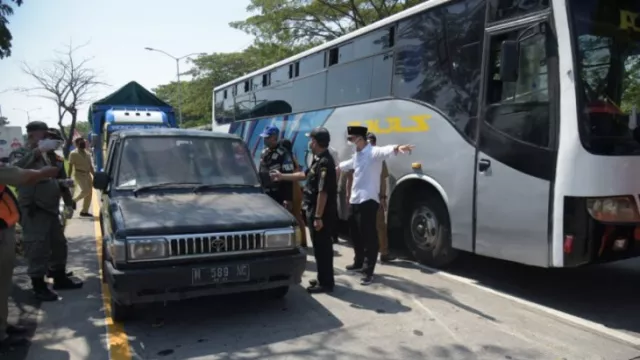 2 Pekan Penyekatan Suramadu, Pengusaha Transportasi Menjerit - GenPI.co JATIM