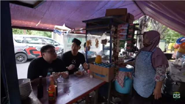 Crazy Rich Surabaya Makan di Tempat Biasa Menu Diet Istimewa - GenPI.co JATIM