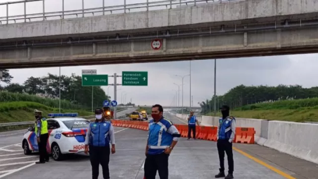 Jasa Marga Lakukan Penyekatan di Empat Titik ini - GenPI.co JATIM