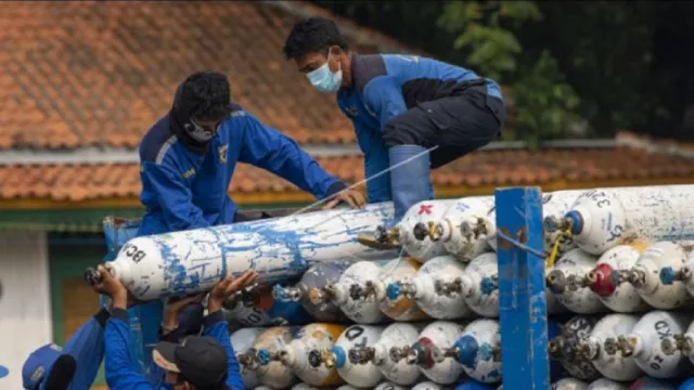 Harga Oksigen di Sejumlah Daerah Naik Hingga 3 Kali Lipat - GenPI.co JATIM