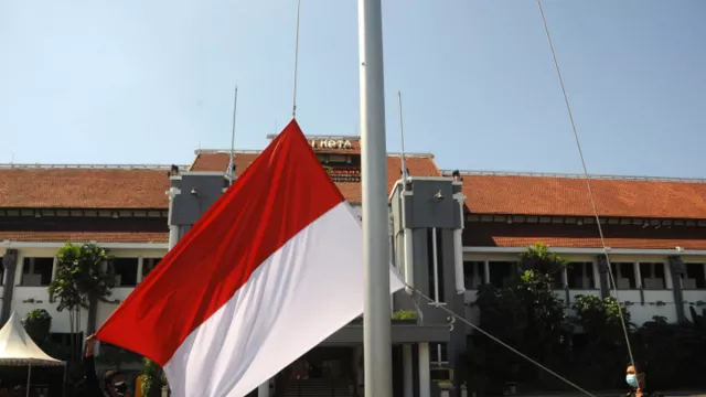ASN Pemkot Surabaya Harus jadi Contoh Bagi Masyarakat - GenPI.co JATIM