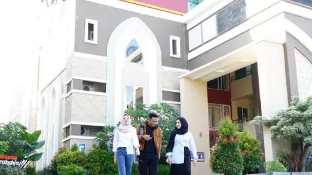 Kampus di Surabaya Ini Bebaskan Bea Kuliah Anak Korban Covid-19 - GenPI.co JATIM