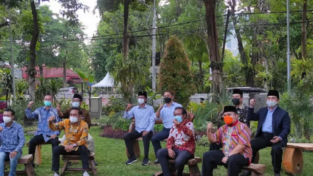 10 Parpol Kumpul di Rumah Dinas Wali Kota Surabaya, Ada Apa? - GenPI.co JATIM