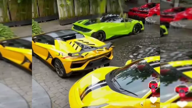 Crazy Rich Surabaya Pamerkan Supercar, Mobilnya yang mana? - GenPI.co JATIM