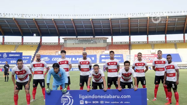 Madura United vs Persita, Kejutan Menit Akhir - GenPI.co JATIM