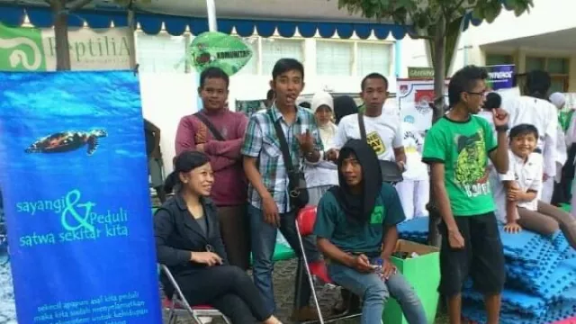 Komunitas Reptilia Surabaya Komitmen Menjaga Ekosistem Alam - GenPI.co JATIM