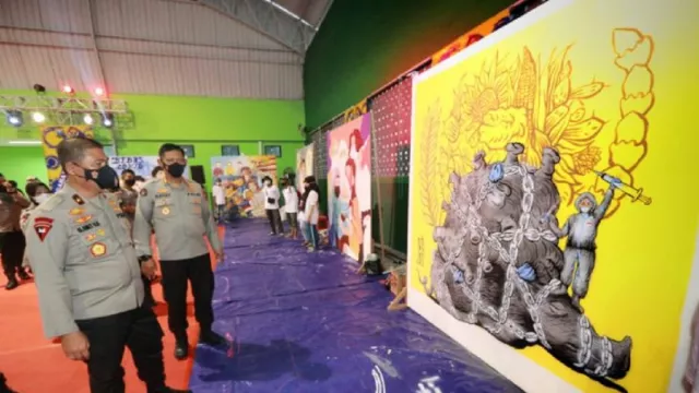 50 Peserta Ikuti Bhayangkara Mural Festival 2021 di Polda Jatim - GenPI.co JATIM