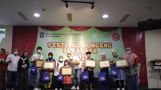 Cihui! Pemkot Gelar Festival Dogeng Surabaya, Simak Tanggalnya - GenPI.co JATIM