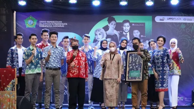 Cara Ning Sasha Jempolan Promosikan Batik Sidoarjo - GenPI.co JATIM