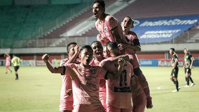 Kembali dari Cedera Parah, Bintang Madura United Langsung Moncer - GenPI.co JATIM