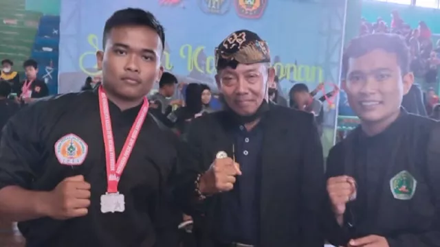 Keren Cak! 2 Mahasiswa UIN Malang Raih Medali Pencak Silat - GenPI.co JATIM
