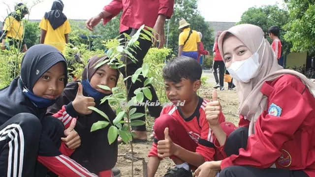Komunitas Sobat Bumi Ajak Anak-anak Mengenal Eco Lifestyle - GenPI.co JATIM