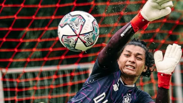 Sempat Tak Sadarkan Diri, ini Kabar Terbaru Kiper Persik Kediri - GenPI.co JATIM