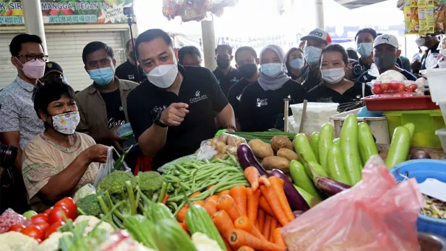 Wali Kota Eri Fokus Kurangi Sampah Plastik, Instruksinya Tegas - GenPI.co JATIM