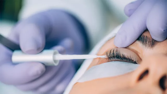 Lash Lift, Metode Mempercantik Bulu Mata, Prosesnya Cepat - GenPI.co JATIM