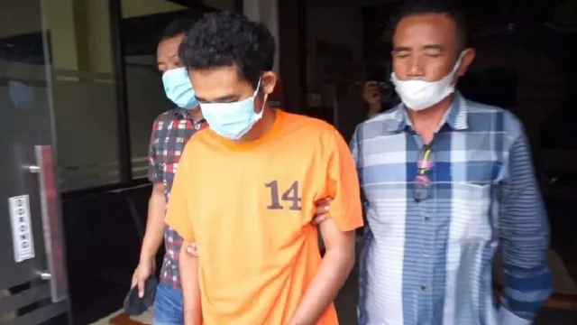 Penyamaran Polisi Tak Sia-Sia, Pria Asal Jombang ini Tertangkap - GenPI.co JATIM