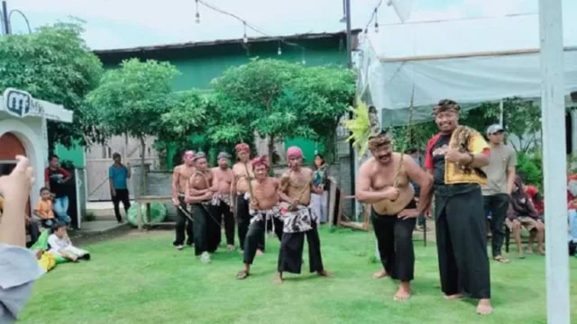 2 Tahun Kesenian Tiban Sepi, DKK Kediri Berharap Bangkit Lagi - GenPI.co JATIM 2 Tahun Kesenian Tiban Sepi, DKK Kediri Berharap Bangkit Lagi - GenPI.co JATIM
