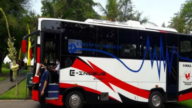 Bus Listrik Merah Putih Dibuat Bersama Mahasiswa - GenPI.co JATIM