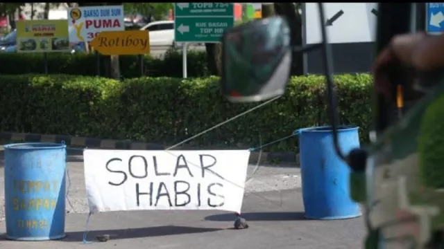 Solar Tersendat, Organda Tanjung Perak Beberkan Kondisi Lapangan - GenPI.co JATIM