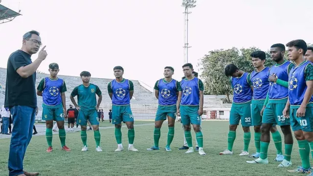 Seleksi Pemain Persebaya Selesai, Aji Santoso Siap Umumkan - GenPI.co JATIM