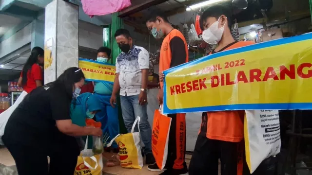 Gerakkan Komunitas Nol Sampah Bebaskan Surabaya dari Plastik - GenPI.co JATIM