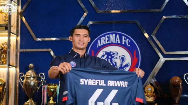 Syaeful Anwar Beberkan Alasan Bergabung ke Arema FC, Merinding - GenPI.co JATIM