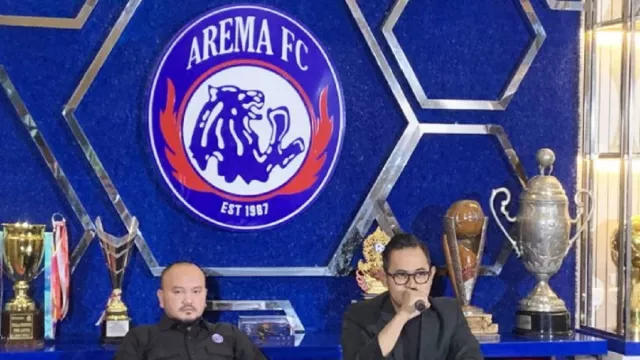 Presiden Arema FC Resah ke Aremania, Ternyata ini Penyebabnya - GenPI.co JATIM