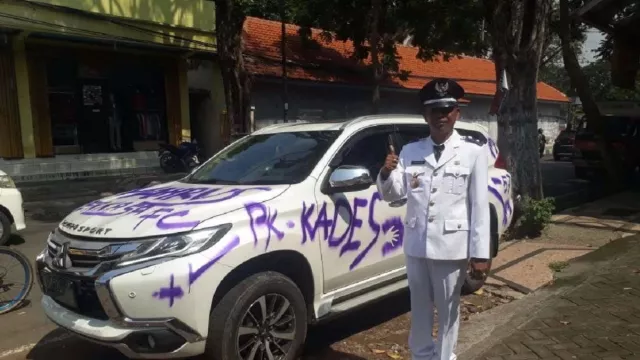 Mobil Pajero Nyentrik Penuh Coretan Masuk Pendopo Pasuruan - GenPI.co JATIM