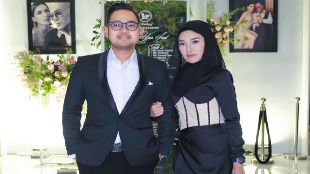 Bikin Heboh, Crazy Rich Malang Beri Oma Gala Alphard - GenPI.co JATIM