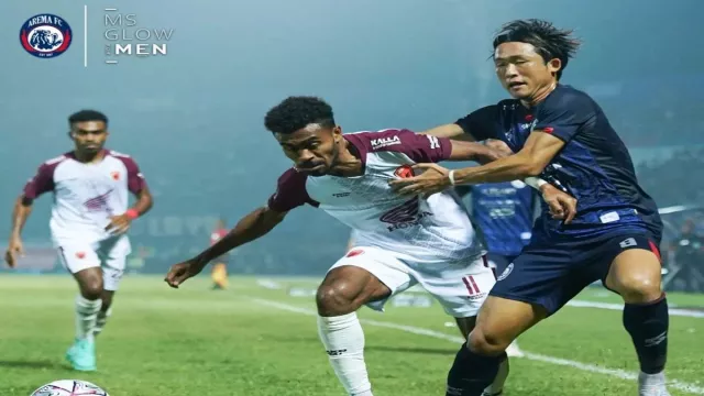 Eduardo Almeida Beberkan Penyebab Kekalahan Arema FC vs PSM - GenPI.co JATIM