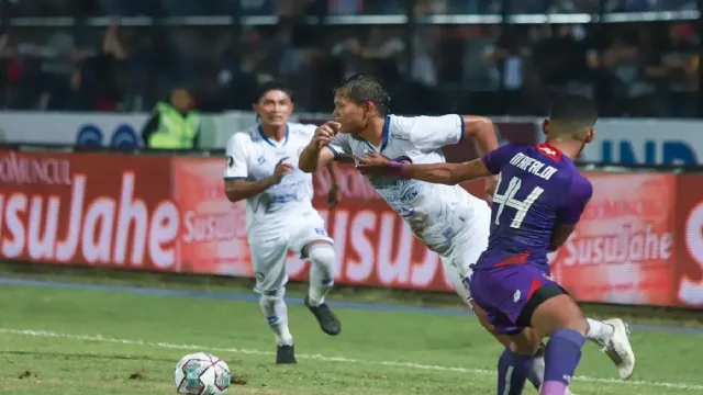 Irsyad Maulana Bawa Arema FC Menang Atas Persik - GenPI.co JATIM