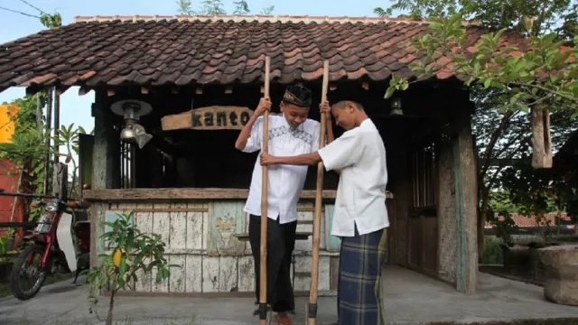 Waroeng JMP Punya Cara Seru Lestarikan Permainan Tradisional - GenPI.co JATIM