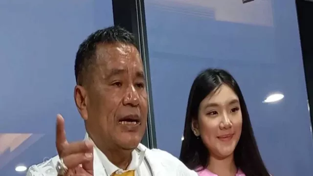 Ferdy Sambo Tersangka, Hotman Paris: Indra Keenam Bekerja - GenPI.co JATIM