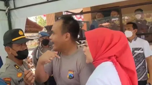 Polisi Ribut dengan Wartawan, Kapolres Madiun Kota Minta Maaf - GenPI.co JATIM